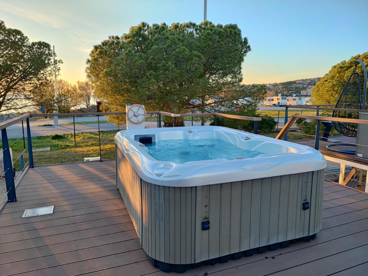 Sea Lux Floating House Ajda Portorose Villa ภายนอก รูปภาพ